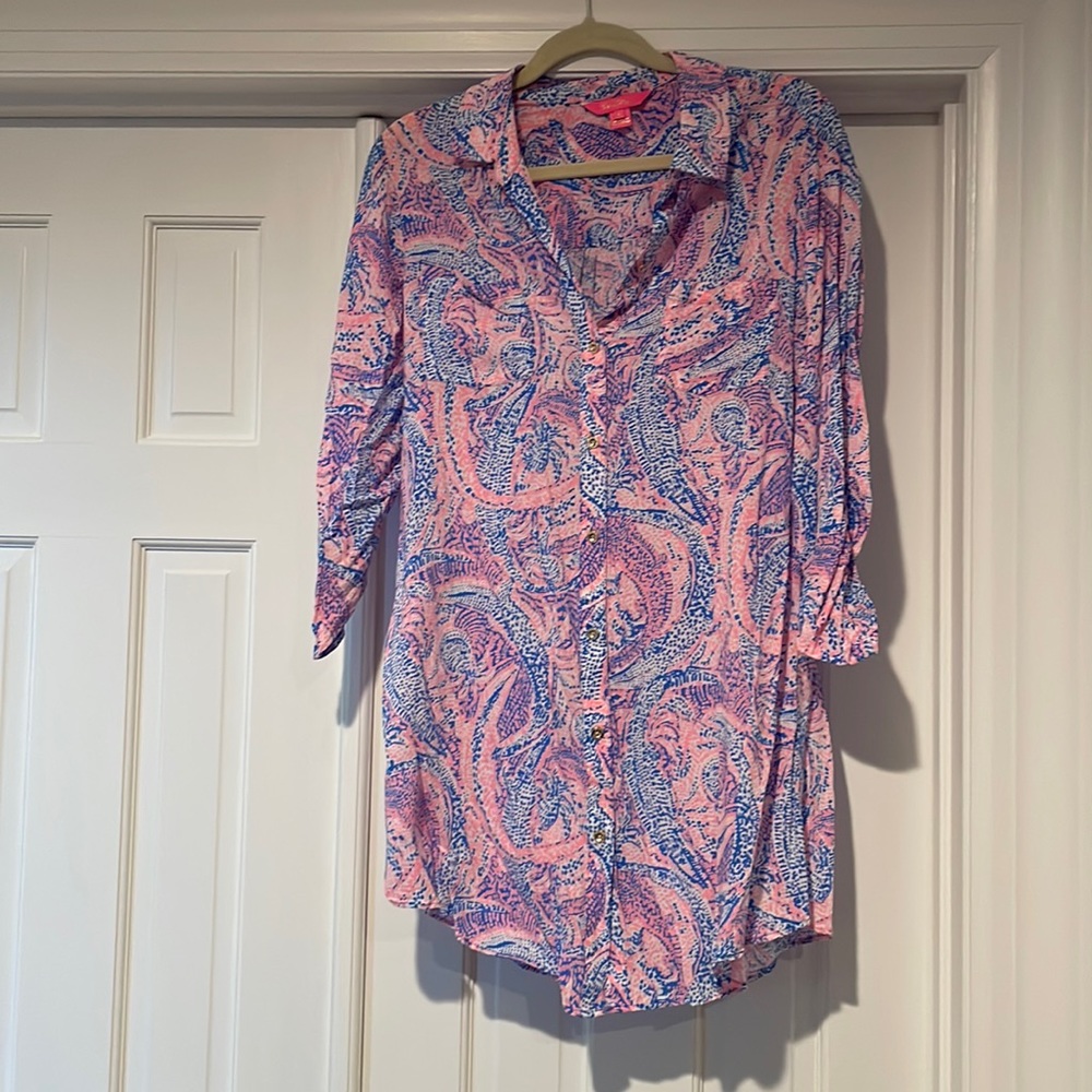 Lilly Pulitzer button down swimsuit cover up, size small